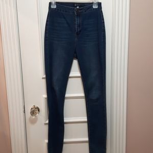 🛍️ High waisted skinny jeans